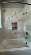 10 Center St, Unit 8 in Lansford, PA - Building Photo - Building Photo