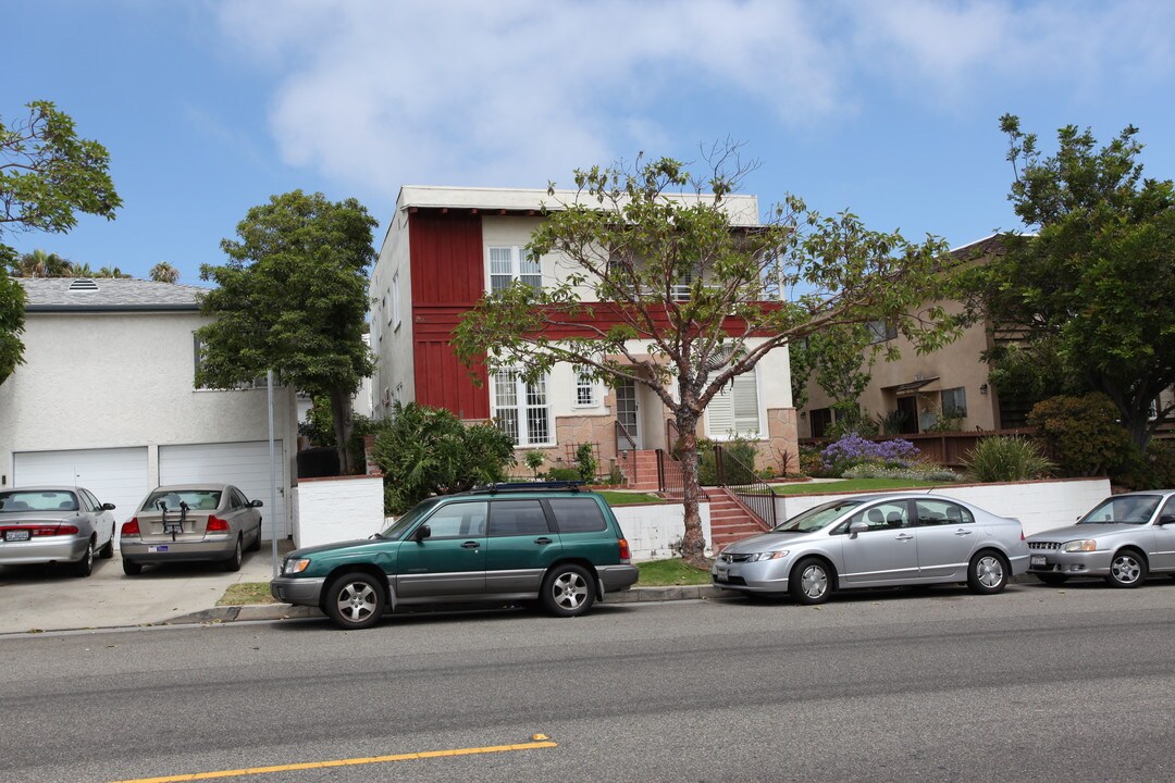 907 16th St in Santa Monica, CA - Building Photo