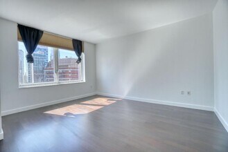 306 Gold St in Brooklyn, NY - Building Photo - Building Photo