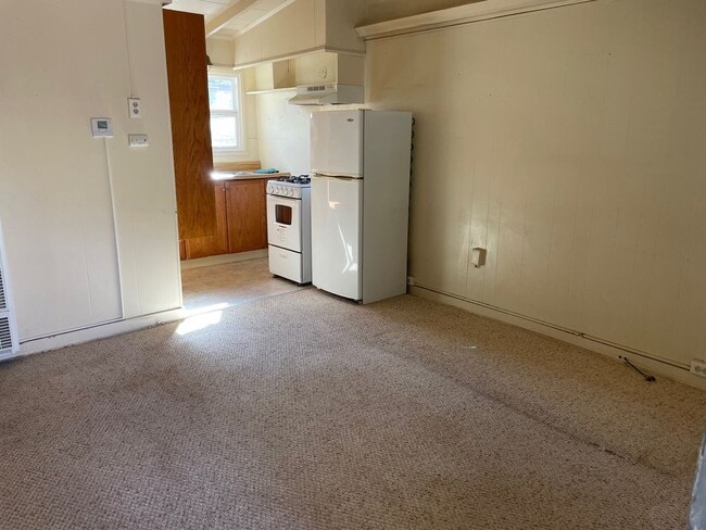 1211 David Ave in Pacific Grove, CA - Building Photo - Building Photo