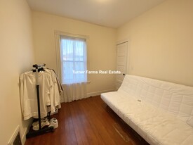 19 Eastman St, Unit 1 in Boston, MA - Building Photo - Building Photo