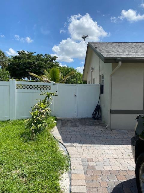 19323 Carolina Cir in Boca Raton, FL - Foto de edificio - Building Photo