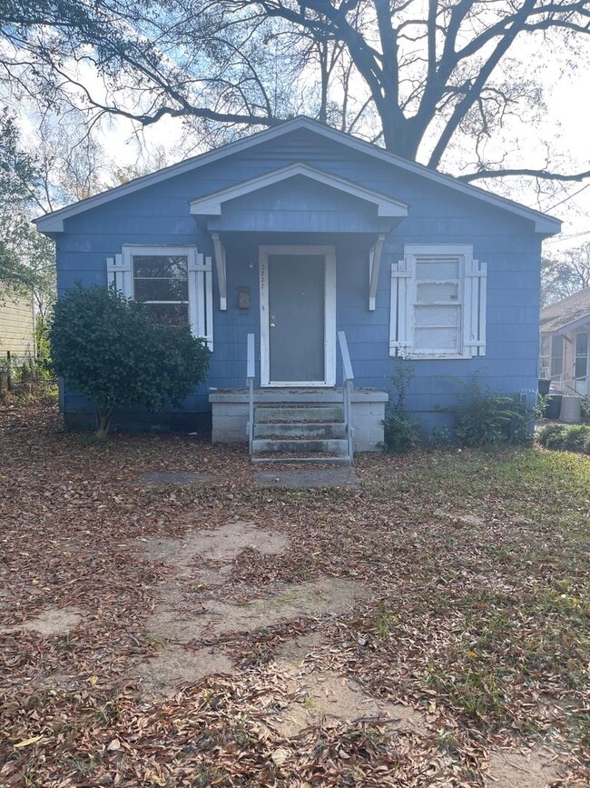 property at 3237 Jackson St