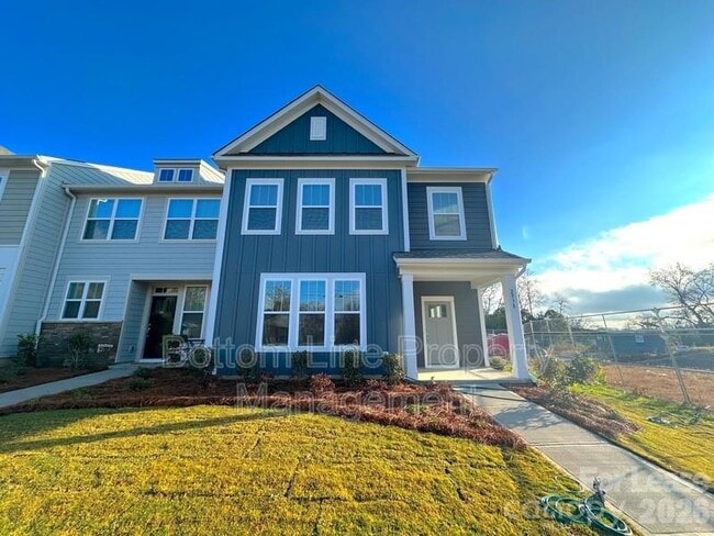 property at 2938 Clyde Dr