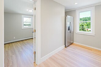 621 Main St in Sturbridge, MA - Building Photo - Building Photo