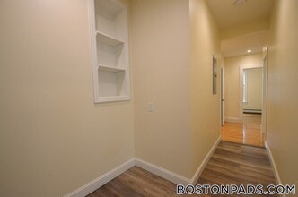 35 Brookline St, Unit 8 in Cambridge, MA - Building Photo - Building Photo
