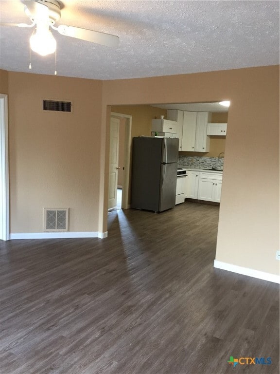 property at 4841 TX-35