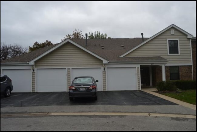 property at 271 King's Mill Ct