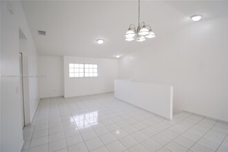 7811 W 36th Ave in Hialeah, FL - Building Photo - Building Photo