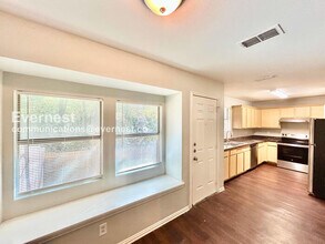 320 Ezekial Ave in Dallas, TX - Building Photo - Building Photo