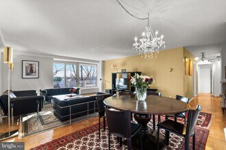 1435 4th St SW in Washington, DC - Building Photo - Building Photo