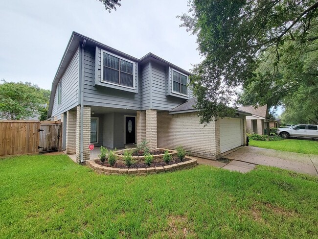 property at 2118 Creekshire Dr