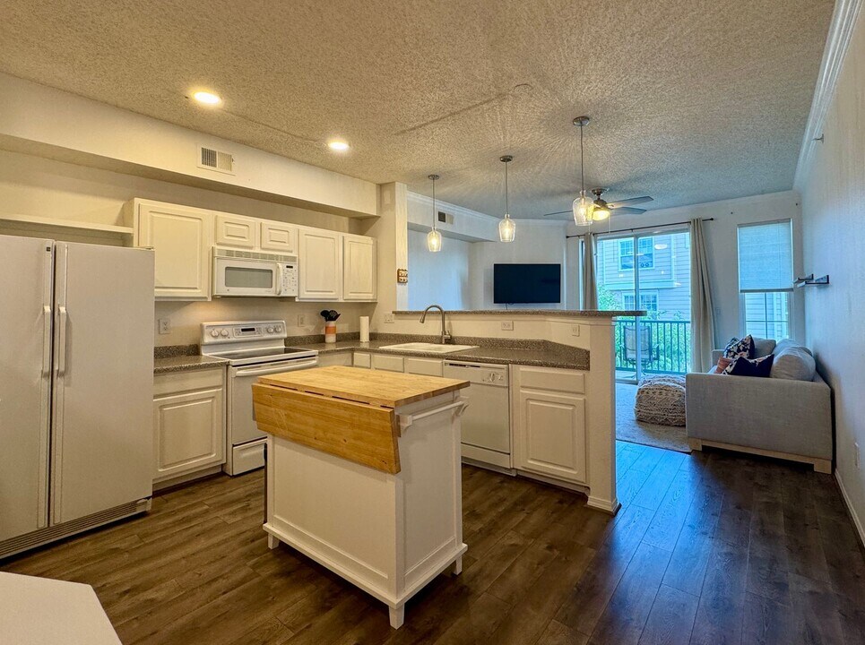 1632 Egret Way in Louisville, CO - Building Photo