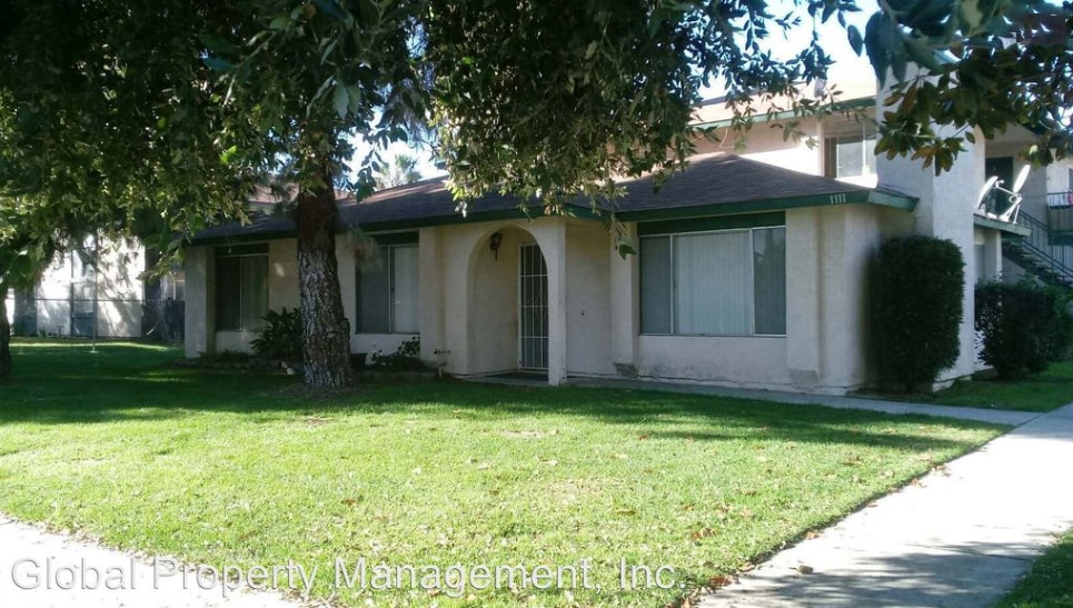 1111 Oxford Dr in Redlands, CA - Building Photo