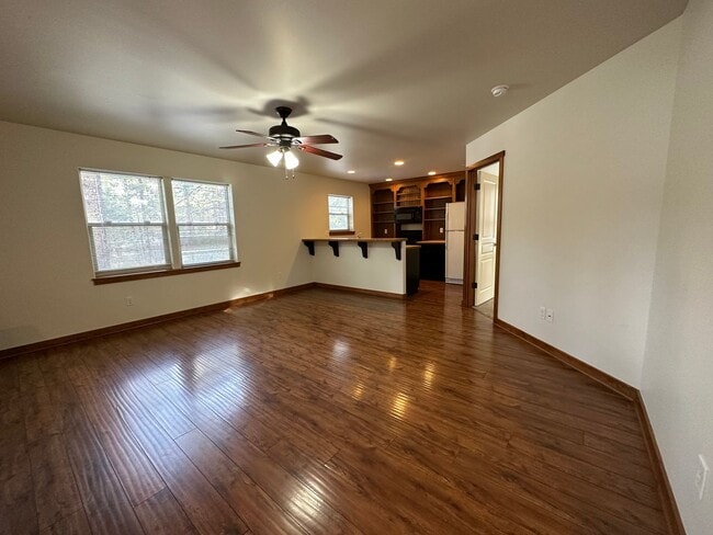 19223 Apache Rd in Bend, OR - Building Photo - Building Photo