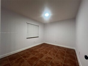1651 SW 2nd St in Miami, FL - Building Photo - Building Photo