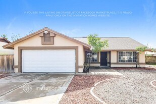 8249 W Dreyfus Dr in Peoria, AZ - Building Photo