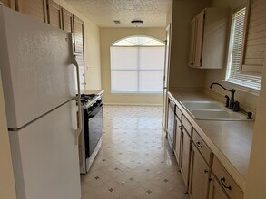 6912 El Cajon Ct NW in Albuquerque, NM - Building Photo - Building Photo