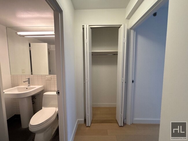 East 39th Street, Unit 15B in New York, NY - Building Photo - Building Photo