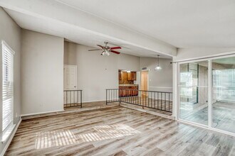 15614 Mendocino Dr in Houston, TX - Foto de edificio - Building Photo