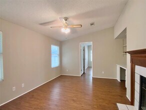 1301 Lipan Trail in Austin, TX - Building Photo - Building Photo