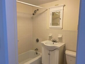 8 Whittier Pl in Boston, MA - Building Photo - Building Photo