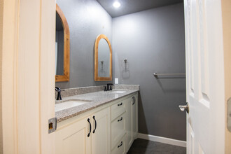 7575 Chelsea Pl in Beaumont, TX - Building Photo - Building Photo