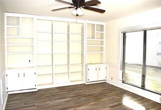 1901 Mistletoe Ln in Rockdale, TX - Building Photo - Building Photo