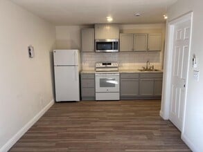 115 W McKinley Ave in Fresno, CA - Building Photo - Building Photo