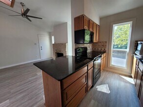 104 W 35th St in Austin, TX - Building Photo - Building Photo