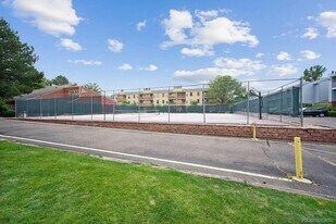 7395 E Eastman Ave in Denver, CO - Building Photo