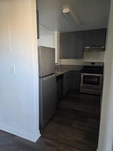 1632 N Formosa Ave, Unit 208 in Los Angeles, CA - Building Photo - Building Photo