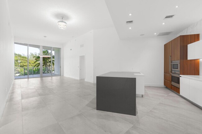 property at 701 N Fort Lauderdale Beach Blvd