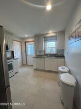 17 Church St in Sea Bright, NJ - Building Photo - Building Photo