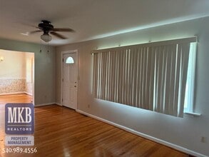 122 Kimball Ave in Salem, VA - Foto de edificio - Building Photo