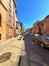 1213 Locust St in Philadelphia, PA - Building Photo - Building Photo