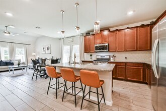 533 Winburn Tide Ln in La Porte, TX - Building Photo - Building Photo