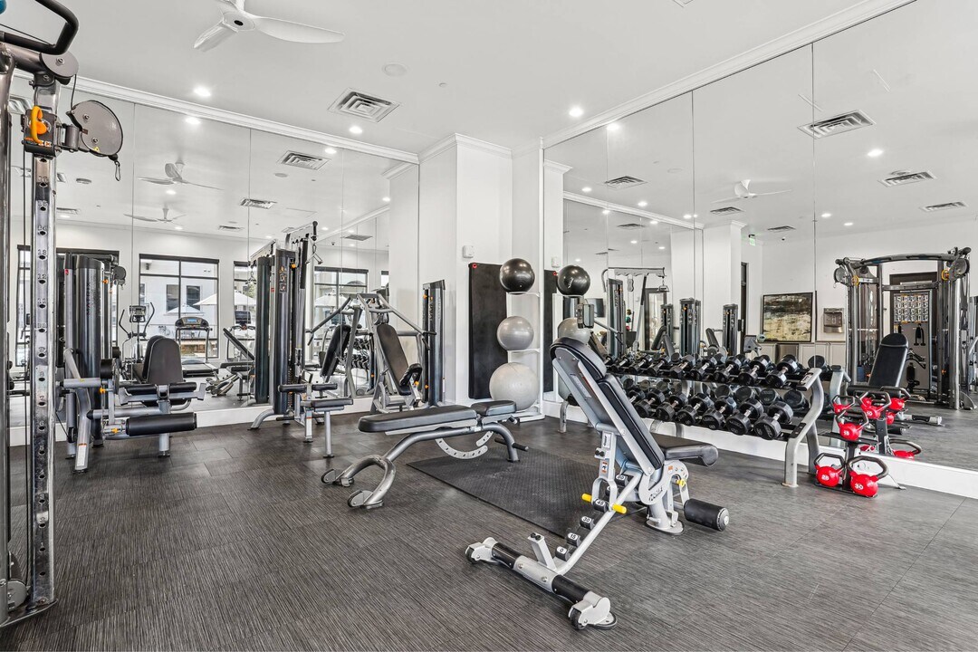 Cantabria at Turtle Creek in Dallas, TX - Building Photo