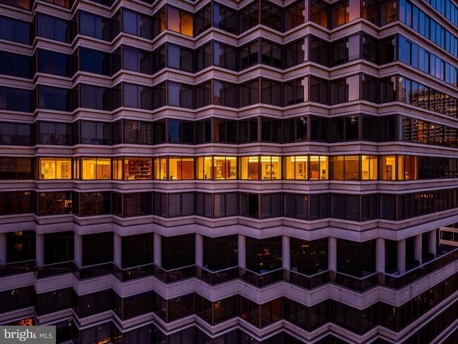 210 W Rittenhouse Square in Philadelphia, PA - Building Photo - Building Photo