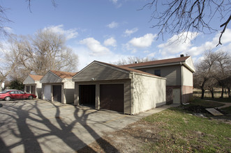 3535 Vine St in Lincoln, NE - Building Photo - Building Photo