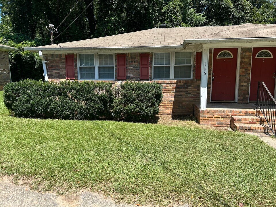 105 Tillman Dr in Carrollton, GA - Building Photo