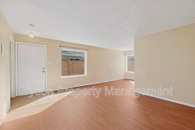 1305 Amole Vista St SW in Albuquerque, NM - Building Photo - Building Photo