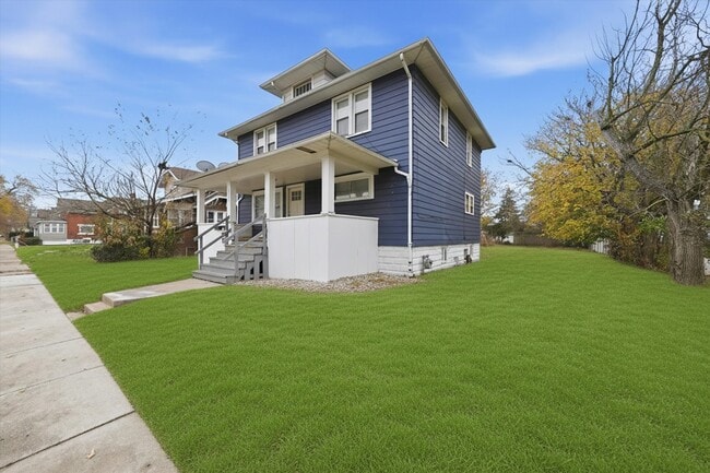 18335 Sherman St in Lansing, IL - Building Photo - Building Photo