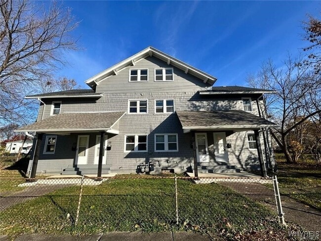 527 24th St in Niagara Falls, NY - Building Photo - Building Photo