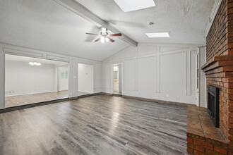3924 Double Tree Trail in Irving, TX - Building Photo - Building Photo