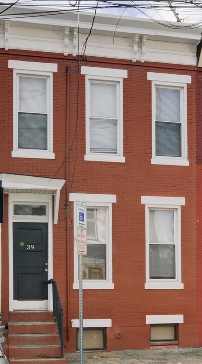 39 Emmet St in Newark, NJ - Building Photo