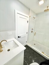 39 Bayview Ave in New Rochelle, NY - Building Photo - Building Photo