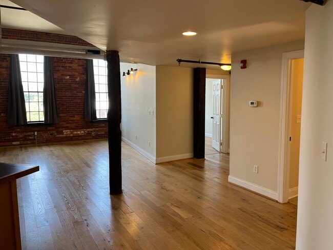 265 N Queen St in York, PA - Building Photo - Building Photo
