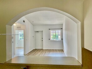 975 NE 33rd Terrace in Homestead, FL - Building Photo - Building Photo