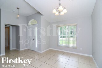 9041 Irving Rd in Ft. Myers, FL - Foto de edificio - Building Photo